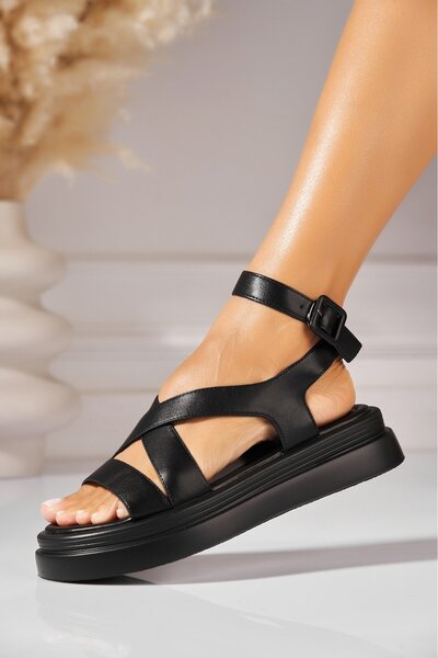 Joana Sandale dama cu platforma Negre din Piele Ecologica Dhanvi