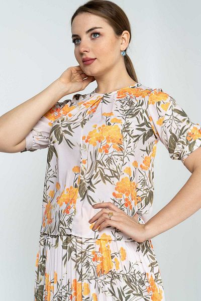 Nichii Floral Short Sleeve Blouse with Round Neck