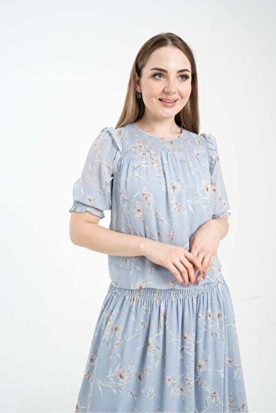 Nichii بلوزة بأكمام منتفخة وبطول 3/4 مع حزام خصر مطاطي