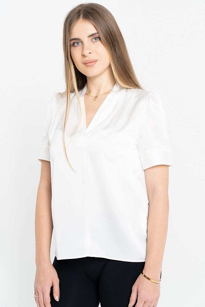 Nichii Soft Short Sleeve V-Neck Blouse