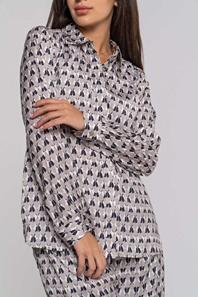 Nichii Fluffy Long Sleeve Collared Shirt