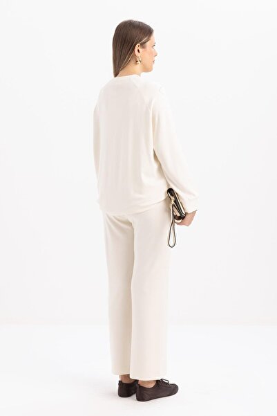 ALLDAY Ecru-Large Leg Slit Lycra Knitted Trousers