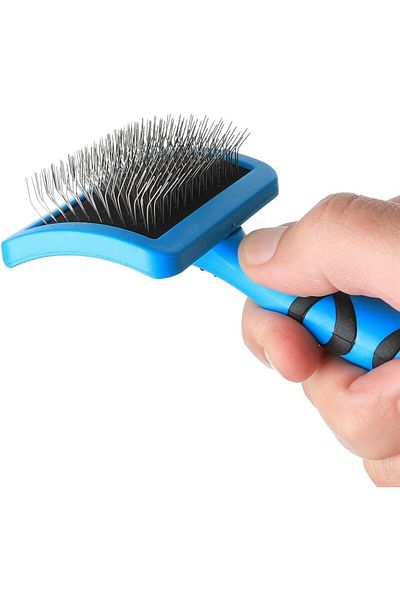 Groom Professional فرشاة منحنية صلبة صغيرة