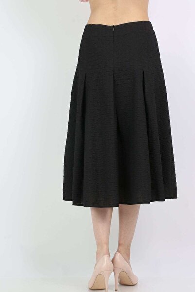 mica Women's Midi Pleated A-Line Skirt in Textured Fabric