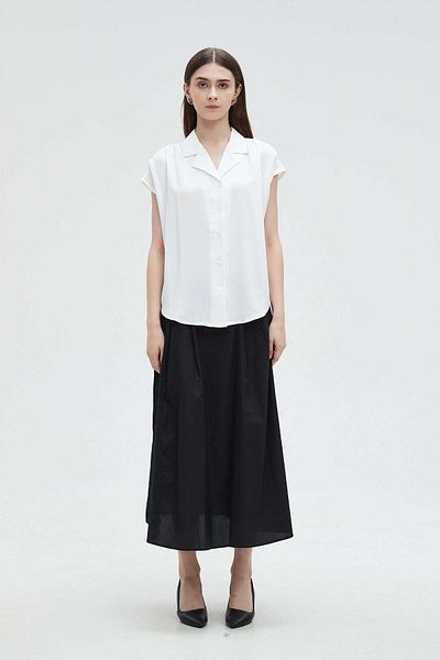 mica Women's Solid Button-Up Short Sleeve Shirt