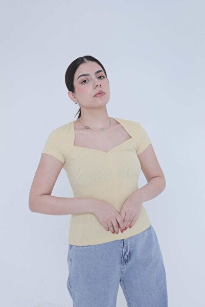 mica بلوزة نسائية قطنية برقبة مربعة وأكمام قصيرة