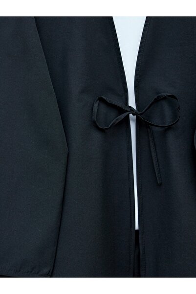 Modamorfo Front Lace Poplin Kimono -Black