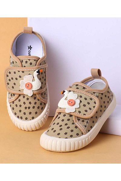 Cute Walk by Babyhug Cute Walk by Babyhug Velcro Closure Casual Shoes with Floral Print & Applique - Tan