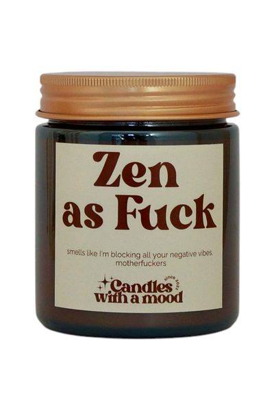 Candles with a mood Lumânare parfumată cu ceară de soia ZEN AS FUCK piersică - pară - frezie - vanilie franceză 250 g