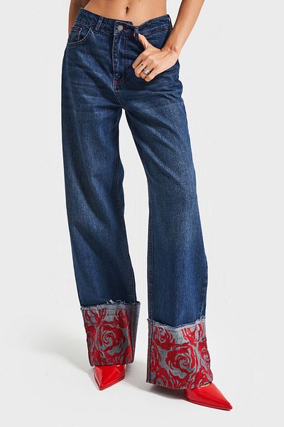 its basic Women's Dark Denim Color 2W5-10 Straight Fit 100% Cotton Leg Red Embroidery Pattern Special Design Denim Jeans