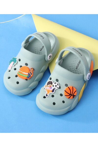 Babyoye قباقيب بحزام إغلاق وتفاصيل تطريز - أخضر