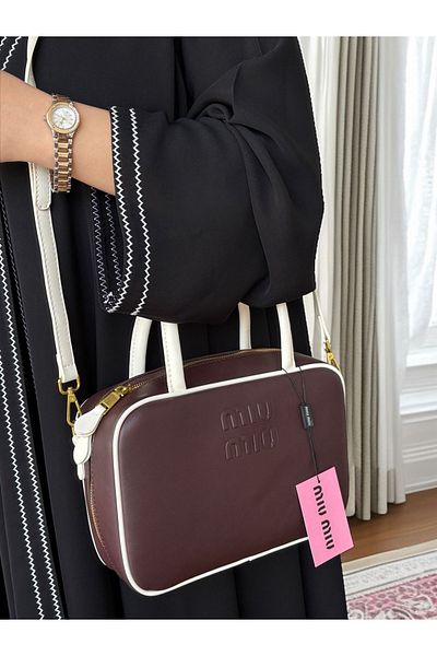 GENERAL High quality shoulder bag with accessories