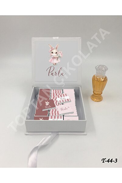 KAKAO AĞACI İsme Özel Lüks Karton Kutuda 56'lı Elbiseli Tavşan Kız Bebek Çiko...