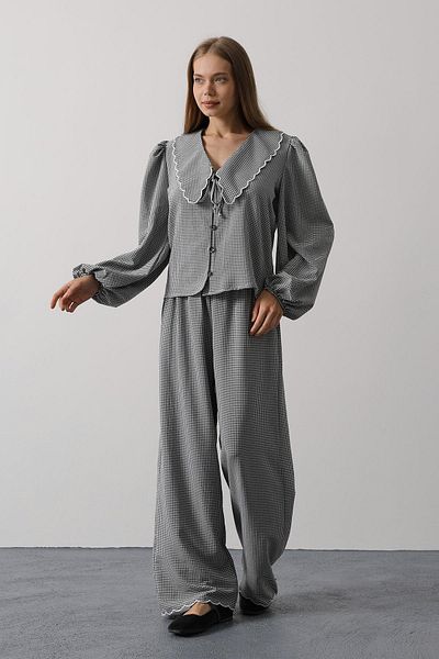VAGGON Women's Black Embroidered Baby Collar Pants Set Vs00605