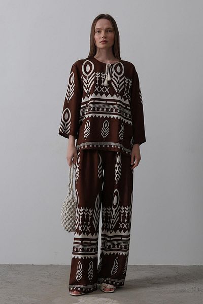 VAGGON Women's Brown Printed Tassel Detailed Suit Vs00591
