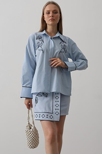 VAGGON Women's Baby Blue Embroidery Detailed Skirt Suit Vs00524