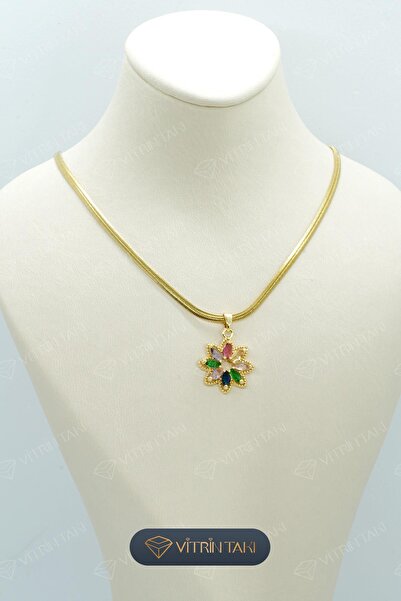 Çelik Çiçek Figürlü Renkli Taşlı Altın Renk Kolye