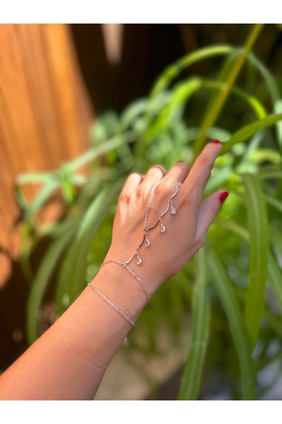 pop up store Silver Color Shahmeran with Zircon Drop Stone / Hand Accessory
