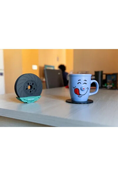 FLEXIS WE MAKE IT POSSIBLE FOR YOU 🏎️   قاعدة كأس على شكل قرص فرامل بشعار في...