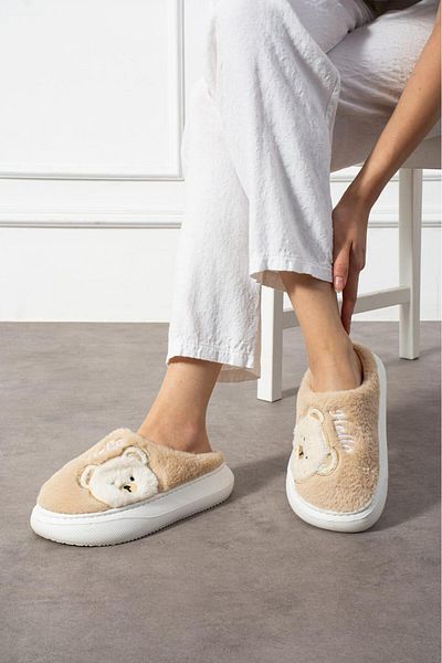 FootFrenzy Women's Gray Plush Fabric Cute Teddy Bear Patterned Comfortable Sole Non-Slip Winter House Slippers