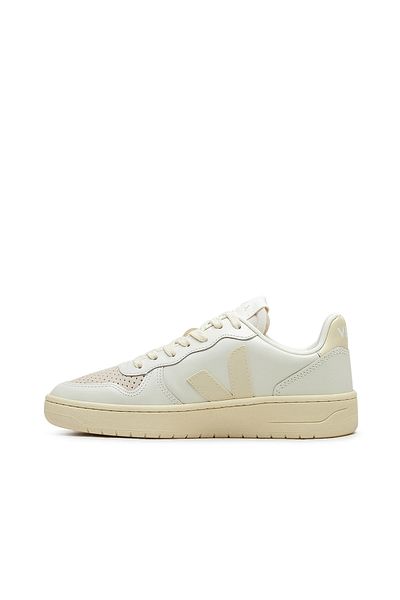 VEJA V-10 Women's Leather Sneaker
