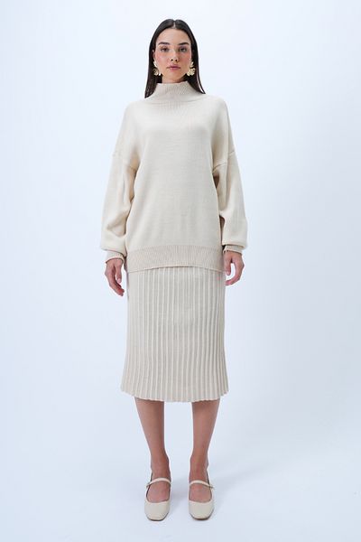 Trend Alaçatı Stili Women's Cream Stand Collar Winter Knitwear Sweater and Pleated Skirt Set Alc-X14288