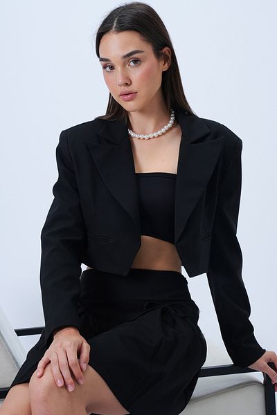 Trend Alaçatı Stili Women's Black Fleto Pocket Detailed Pencil Lined Woven Crop Jacket Alc-X14322