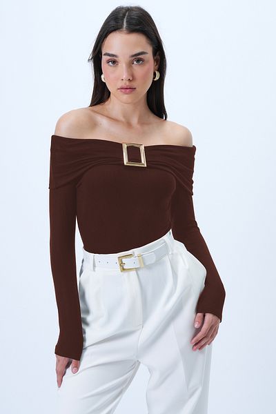 Trend Alaçatı Stili Women's Brown Madonna Collar Buckle Detailed Soft Textured Lycra Knitted Blouse Alc-X14300