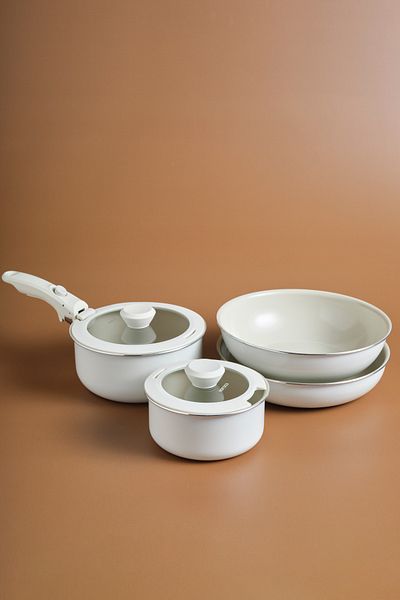Karaca Swiss Crystal Almond Cream Easy Clip 7 Piece Induction Base Nested Pot / Pan Set