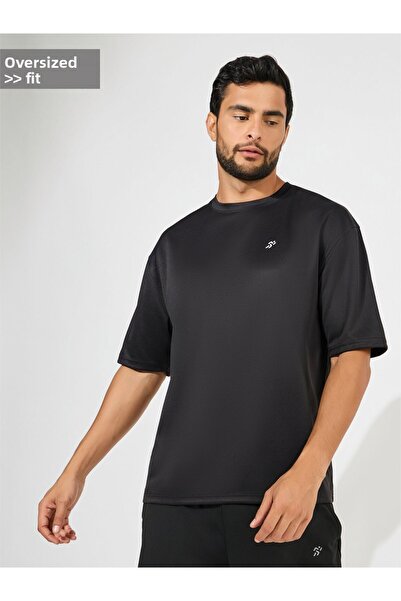 Styli تي شيرت رياضي كبير الحجم مزين بشارة ناعمة الملمس