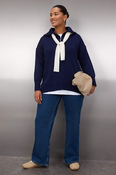 Trendyol Curve Navy Blue Turn-Down Collar Zippered Knitwear Sweater Tbbaw26An00015