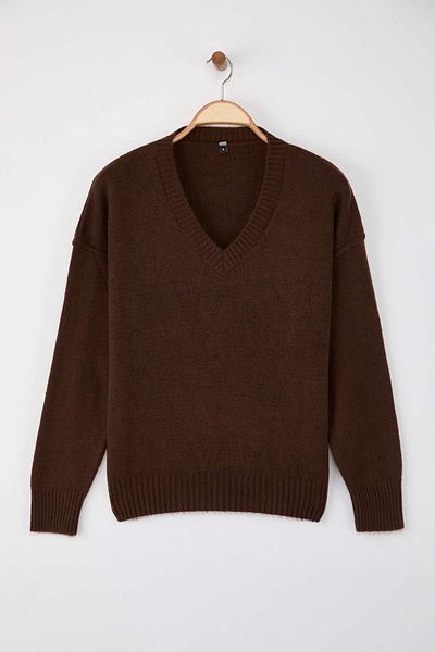 Trendyol Collection Brown Wool Premium Yarn/Special Yarn Basic Wide Fit Knitwear Sweater Twoaw26Kz00068