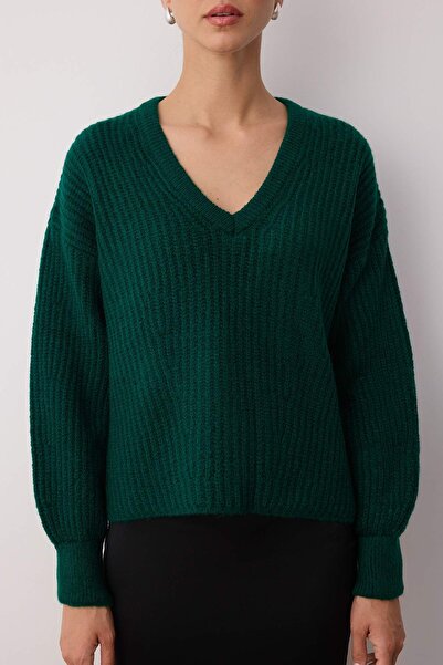 Trendyol Collection Emerald Green Soft Textured Wide Fit Basic Knitwear Sweater Twoaw26Kz00092