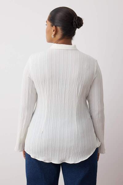 Trendyol Curve Ecru Textured Fitted Waist Fitted Woven Large Size Shirt Tbbaw26Ax00010