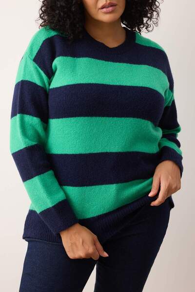 Trendyol Curve Πλεκτό πουλόβερ με ριγέ μπλε πράσινο λαιμόκοψη TBBAW26AN00005