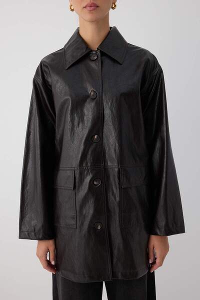 Trendyol Collection Elemente esențiale pentru garderoba Trench oversize din piele artificială maro închis TWOAW26TR00009