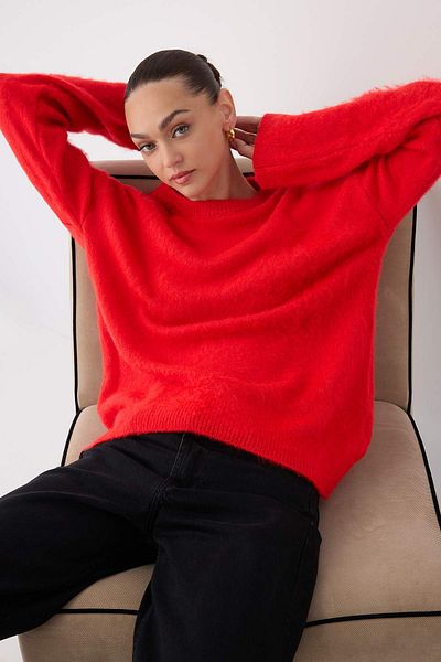 Trendyol Collection Червен пуловер с мека текстура и широк десен, основен трикотаж TWOAW26KZ00088
