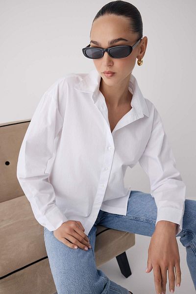 Trendyol Collection Wardrobe Essentials White Adjustable Oversize Shirt with Button Detail on the Back |   Twoaw26Go000090