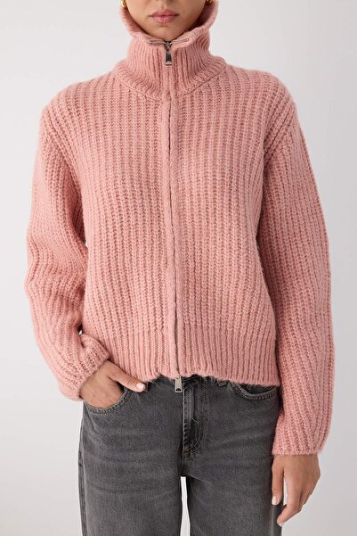 Trendyol Collection Wardrobe Essentials Light Pink Zippered Soft Textured Wide Fit Knitwear Cardigan | Twoaw26Hi000490