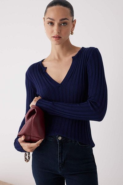 Trendyol Collection Πλεκτό πουλόβερ με μπλέ Navy Mercerized Look TWOAW26KZ00099