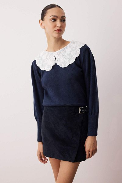 Trendyol Collection Πλεκτό πουλόβερ με γιακά πουκάμισο με απαλή υφή Navy Blue TWOAW26KZ00051
