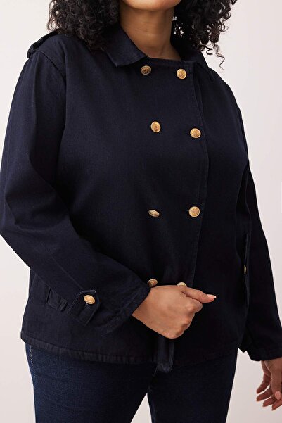 Trendyol Curve Σκούρο μπλε τζιν μπουφάν μεγάλου μεγέθους TBBAW26AG00004