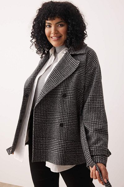 Trendyol Collection Тъмносиво карирано яке с колан и стандартна кройка, кашмирено тънко, голям размер TWOAW26AW00017