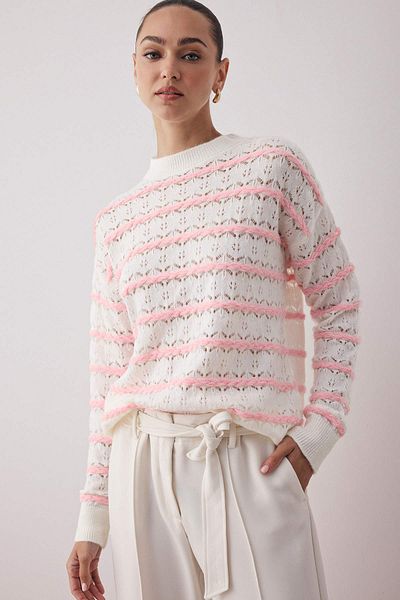 Trendyol Collection Πλεκτό πουλόβερ εκρού με ρίγες μαλακής υφής διάτρητο/διάτρητο φαρδύ πλεκτό TWOAW26KZ00004