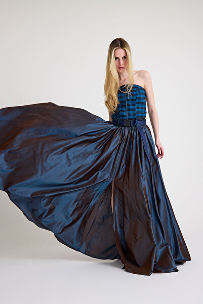 MERT ERKAN Önden Fermuarlı & Utility Detaylı Straplez İpek Tafta Maxi Elbise