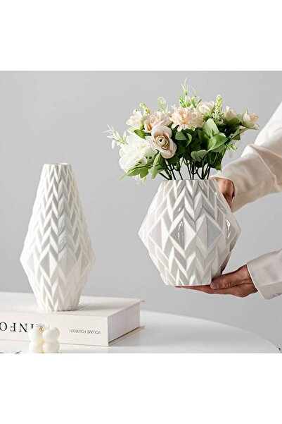 GREEN TOWN مزهرية سيراميكية بيضاء 11×11×21.1 سم