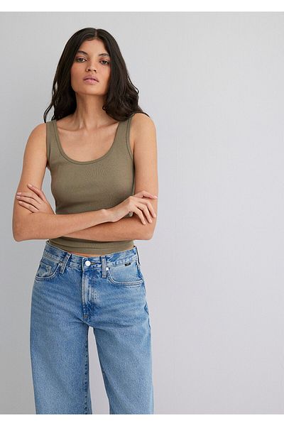 Mavi Khaki Basic Μπλουζάκι Εφαρμοσμένο / Προσαρμοσμένο στο σώμα 1613144-71816