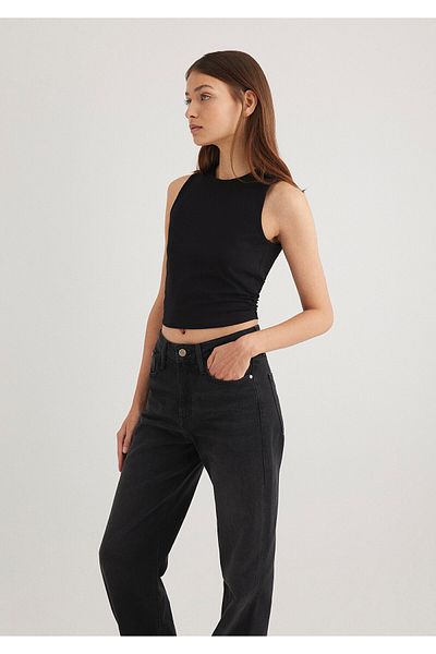Mavi Crop negru cu gât cu șarmuire / Croi scurt 1612991 -900