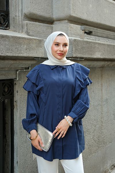 LOCCO Тъмносиня риза - Скрито копче и детайл с волан