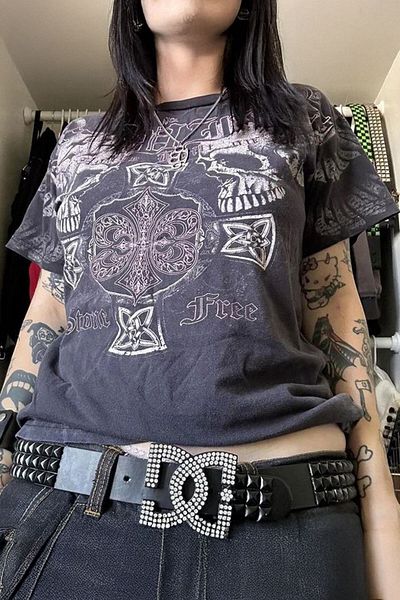 Köstebek Unisex Smoked Gothic Cyber Grunge T-shirt - Stone Free Winged Skull Design